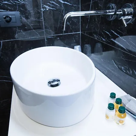 Sweet Night לה ספציה