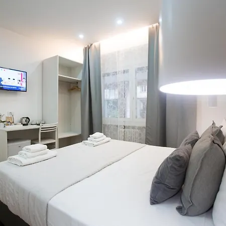 Πανσιόν Sweet Night