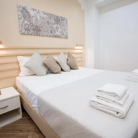 Sweet Night Gæstehus 4*