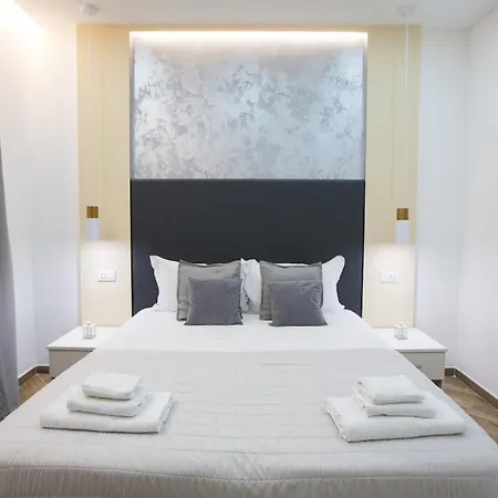 Sweet Night لا سبيتسْيا