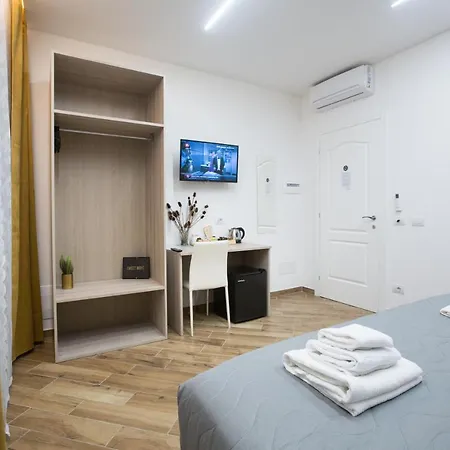 Sweet Night بيت ضيافة لا سبيتسْيا