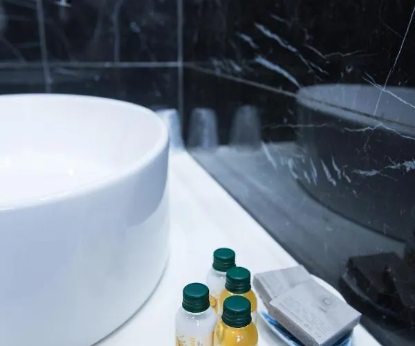 Sweet Night Πανσιόν 4*