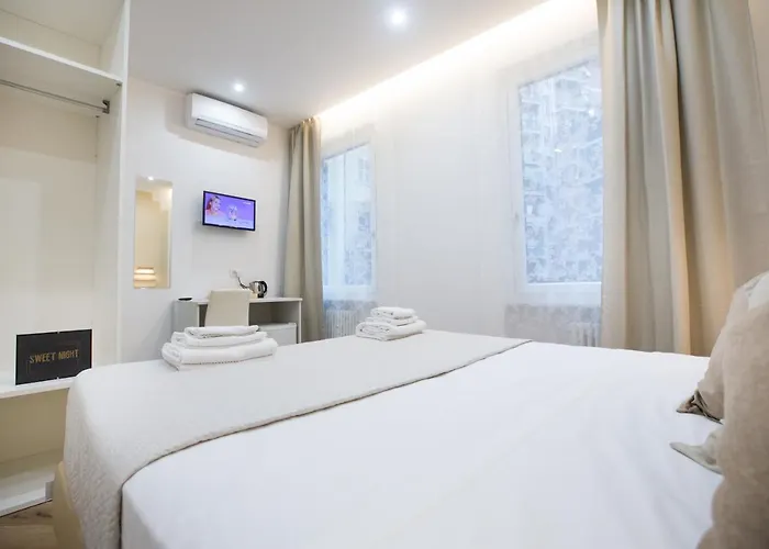 Πανσιόν Sweet Night