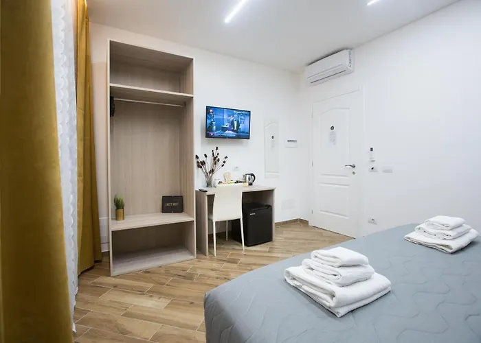 Sweet Night Πανσιόν Λα Σπέτσια